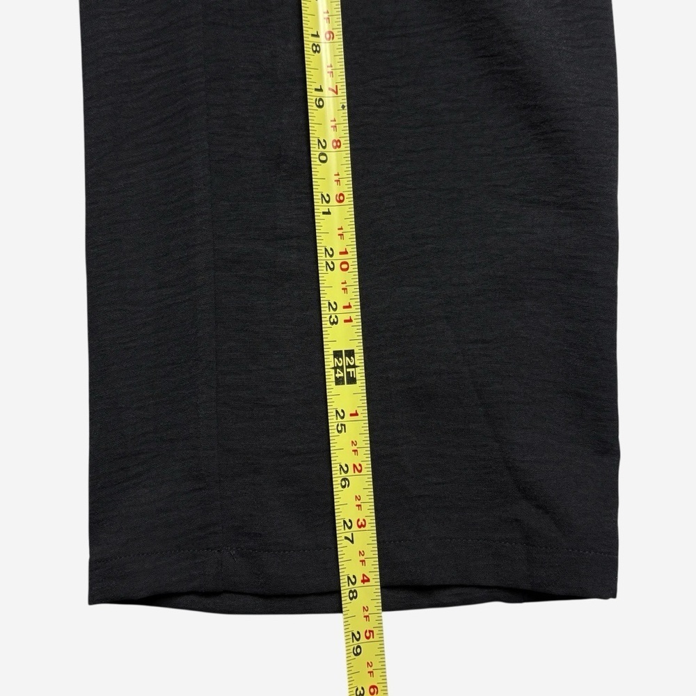 Tahari ASL Black Jumpsuit Size M Short Sleeve Elastic Waist Pockets 28” Inseam - Picture 8 of 12